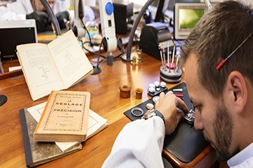 欧米茄表北京售后维修店地址